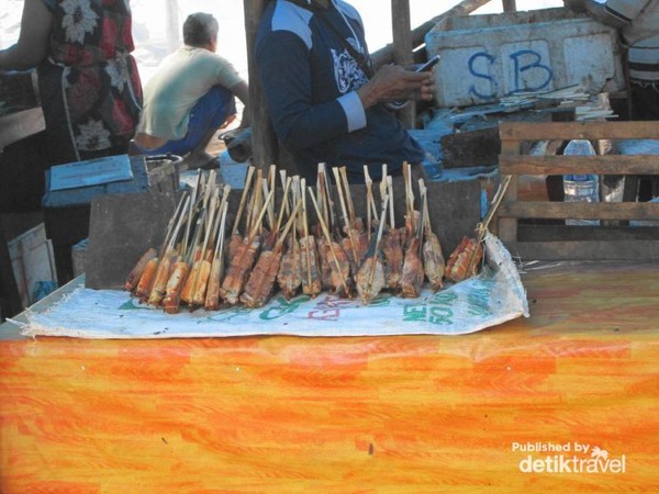 Kemping Seru Di Pantai Tambakrejo Blitar