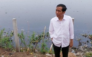 Jokowi Perintahkan Normalisasi Waduk Rawa Lindung di Petukangan