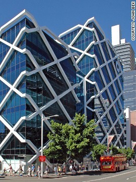 Markas Bank Tertinggi di Dunia, Adakah dari Indonesia?