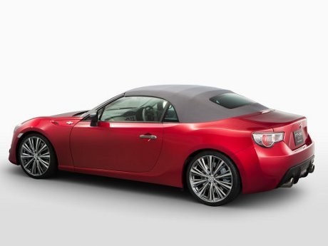 Toyota 86 Atap Terbuka Siap Menggoda