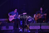 Seperti biasa, Endah N Rhesa tampil dengan irama akustik yang khas. Gusmun/detikHOT.
