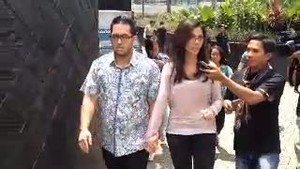 Artis Cantik Nadya Mulya Sambangi KPK