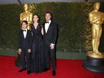 Angelina Jolie dan Brad Pitt Serasi di Red Carpet