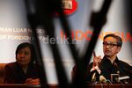 Menlu Marty Beri Keterangan Soal Isu Penyadapan