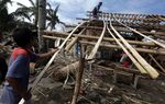 Kampung Dumolog Hancur Diterjang Haiyan