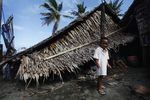 Kampung Dumolog Hancur Diterjang Haiyan