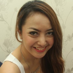 Cinta Ratu Sulam Alis Agar Percaya Diri