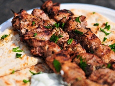 Sate Yunani, Pelipur Lara yang Bikin Gila