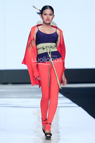 Jakarta, Indonesia - 22 Oktober. Agnes Budhisurya Peony. Jakarta Fashion Week 2014 at Senayan City. Jakarta. [Foto: Mohammad Abduh/Wolipop]