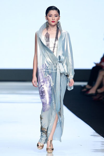 Jakarta, Indonesia - 22 Oktober. Agnes Budhisurya Peony. Jakarta Fashion Week 2014 at Senayan City. Jakarta. [Foto: Mohammad Abduh/Wolipop]