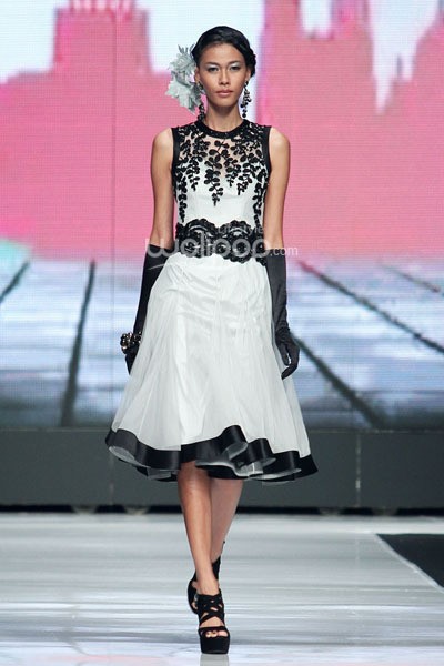 Jakarta, Indonesia - 22 Oktober. Gregorius Vici Spirit of Springs. Jakarta Fashion Week 2014 at Senayan City. 22 Oktober 2013. Jakarta. [Foto: Mohammad Abduh/Wolipop]