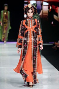 Jakarta, Indonesia - 22 Oktober. Hennie Noer Elegances in Shades of Romantic. Jakarta Fashion Week 2014 at Senayan City. 22 Oktober 2013. Jakarta. [Foto: Mohammad Abduh/Wolipop]