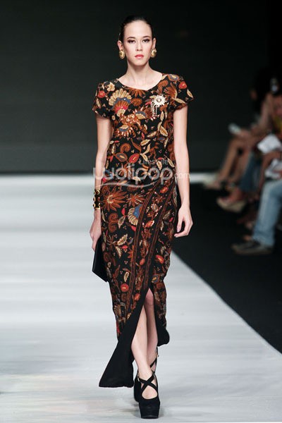 Jakarta, Indonesia - 22 Oktober. Poppy Darsono Pesisir Nan Cantik. Jakarta Fashion Week 2014 at Senayan City. 22 Oktober 2013. Jakarta. [Foto: Mohammad Abduh/Wolipop]