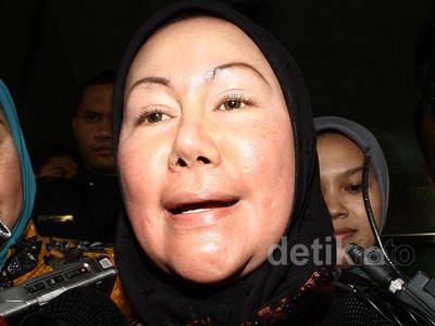 Atut Diperiksa KPK Selama 7 Jam