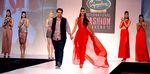 Pesona Aktris Bollywood Nargis Fakhri di Catwalk