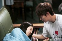 Kim Tan memandangi Cha Eun Sang yang tengah tertidur lelap.
