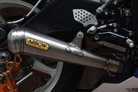 Untuk saluran pembuangan juga diubah, knalpot aslinya diganti dengan merek Arrow GP Series. (dok Ariawan)