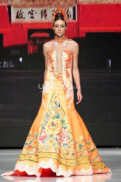 Jakarta, Indonesia - 22 Oktober. Geraldus Sugeng Mythperial. Jakarta Fashion Week 2014 at Senayan City. 22 Oktober 2013. Jakarta. [Foto: Mohammad Abduh/Wolipop]