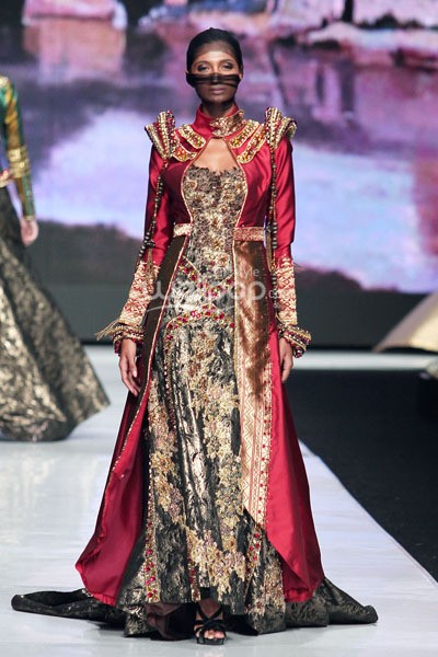 Jakarta, Indonesia - 22 Oktober. Fomalhaut Zamel Byzansation. Jakarta Fashion Week 2014 at Senayan City. 22 Oktober 2013. Jakarta. [Foto: Mohammad Abduh/Wolipop]