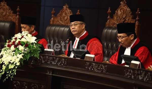 Diperiksa KPK, Eks Cabup Banyuasin Beberkan Peran Hakim MK Lainnya