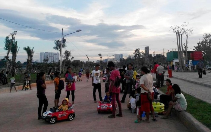 Di Taman Waduk Pluit Itu Serasa di Amsterdam