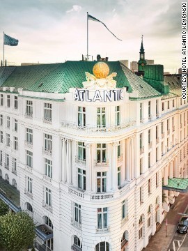 Hotel-hotel Mewah Ini Pernah Nongol di Film James Bond