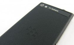Lebih Dekat dengan BlackBerry Z10 Porsche