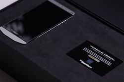 Lebih Dekat dengan BlackBerry Z10 Porsche