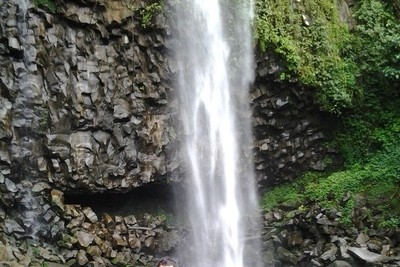 Lembah Anai, Air Terjun Dahsyat di Pinggir Jalan