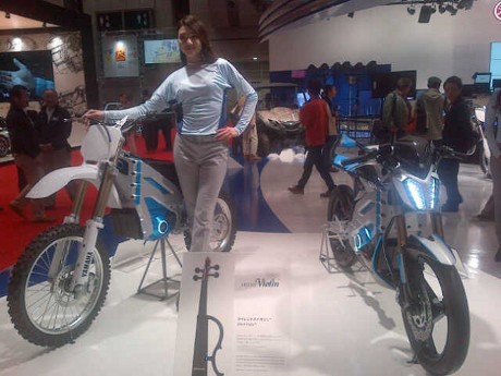 2 Motor Seksi Yamaha