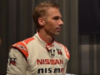 Acara berlangsung meriah dengan hadirnya pebalap Michael Krumm yang mengendarai Nissan GT-R Nismo ke panggung. Di bangku penumpang, CEO Nissan Carlos Ghosn yang kemudian mempresentasikan GT-R.
