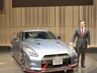 Acara peluncuran diselenggarakan di Nissan GHQ, Yokohama, Selasa (19/11/2013) pukul 18.30 waktu setempat. Puluhan jurnalis dari berbagai negara mengabadikan detik-detik lahirnya si Godzilla.