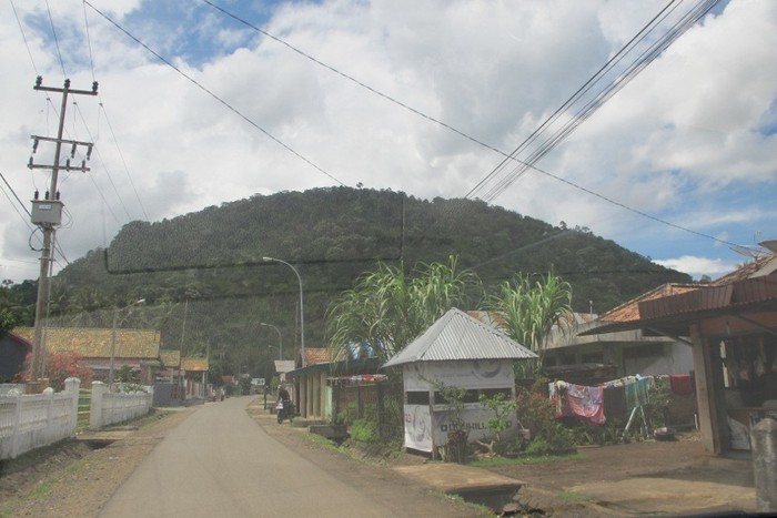Sim Sala Bim! Bukit Sulap di Sumsel Ini Hilang Saat Pagi Hari