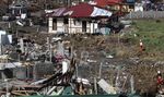 Mayat-mayat Masih Berserakan di Tacloban