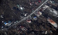 Tacloban terlihat dari atas.