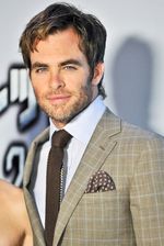 Ini Dia 12 Selebriti Pria Terseksi 2013