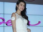 Velove Vexia Cantik Bergaun Putih