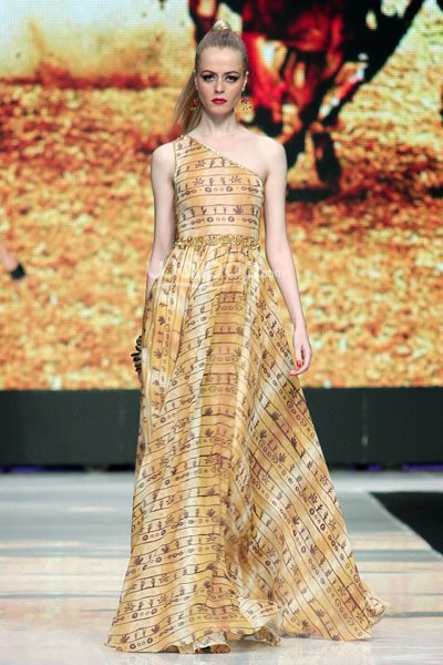 Jakarta, Indonesia - 22 Oktober. Angie Blaire Fearless. Jakarta Fashion Week 2014, at Senayan City. 22 Oktober 2013. Jakarta. [Foto: Mohammad Abduh/Wolipop]