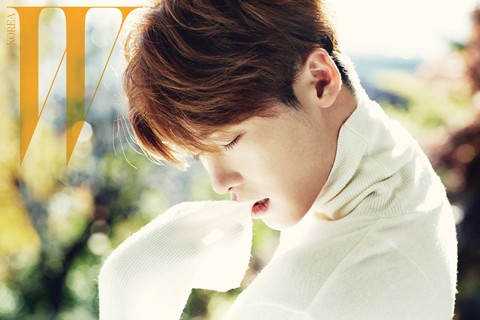 Lee Jong Suk Bosan Peran Anak Sekolah di Drama TV