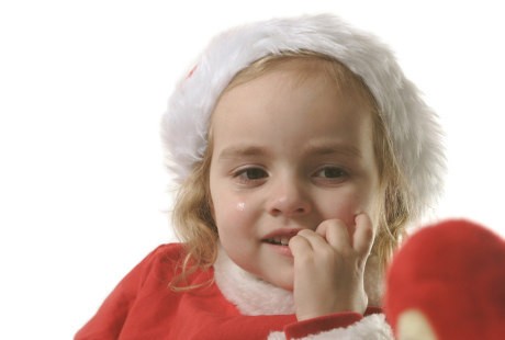 Anak Punya Kebiasaan Menggigit Kuku? Begini Cara Simpel Menghentikannya