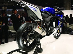 Yamaha R25, Motor MotoGP yang Bisa Dipakai Sehari-hari