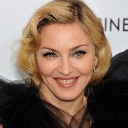 Madonna Penyanyi Berpenghasilan Tertinggi