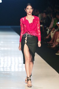 Jakarta, Indonesia - 22 Oktober. Harry Halim VENA. Jakarta Fashion Week 2014 at Senayan City. 22 Oktober 2013. Jakarta. [Foto: Mohammad Abduh/Wolipop]