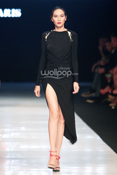 Jakarta, Indonesia - 22 Oktober. Harry Halim VENA. Jakarta Fashion Week 2014 at Senayan City. 22 Oktober 2013. Jakarta. [Foto: Mohammad Abduh/Wolipop]