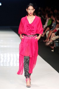 Jakarta, Indonesia - 22 Oktober. Harry Halim VENA. Jakarta Fashion Week 2014 at Senayan City. 22 Oktober 2013. Jakarta. [Foto: Mohammad Abduh/Wolipop]