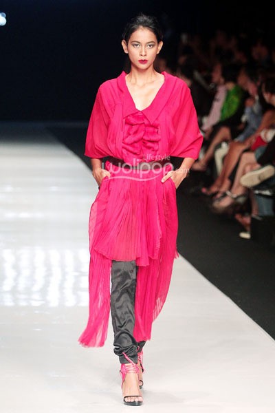 Jakarta, Indonesia - 22 Oktober. Harry Halim VENA. Jakarta Fashion Week 2014 at Senayan City. 22 Oktober 2013. Jakarta. [Foto: Mohammad Abduh/Wolipop]