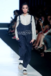 Jakarta, Indonesia - 22 Oktober. Kle by Kleting Insurgency. Jakarta Fashion Week 2014 at Senayan City. 22 Oktober 2013. Jakarta. [Foto: Mohammad Abduh/Wolipop]