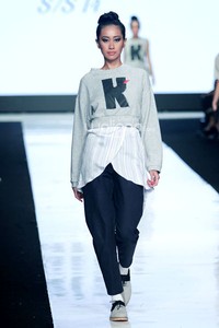 Jakarta, Indonesia - 22 Oktober. Kle by Kleting Insurgency. Jakarta Fashion Week 2014 at Senayan City. 22 Oktober 2013. Jakarta. [Foto: Mohammad Abduh/Wolipop]