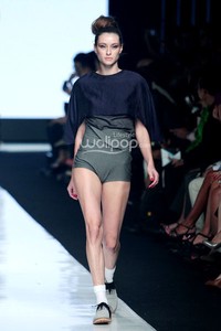 Jakarta, Indonesia - 22 Oktober. Kle by Kleting Insurgency. Jakarta Fashion Week 2014 at Senayan City. 22 Oktober 2013. Jakarta. [Foto: Mohammad Abduh/Wolipop]