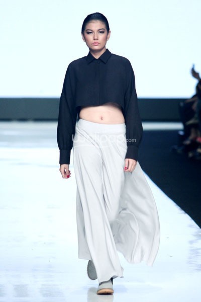 Jakarta, Indonesia - 22 Oktober. Kle by Kleting Insurgency. Jakarta Fashion Week 2014 at Senayan City. 22 Oktober 2013. Jakarta. [Foto: Mohammad Abduh/Wolipop]